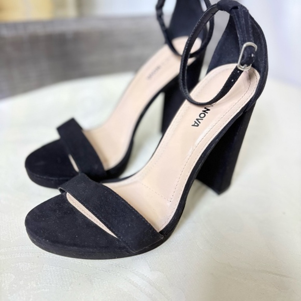 Fashion Nova Black Block Heels
